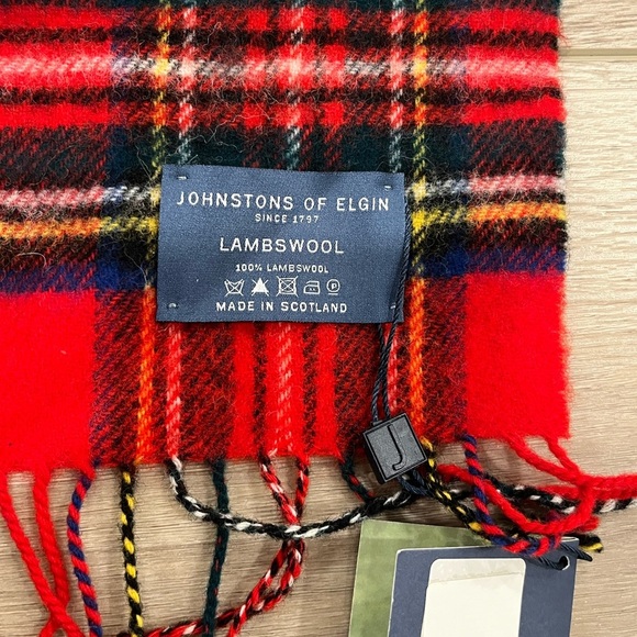 Johnstons of Elgin Scotland Scarf 100% Lambswool Red Tartan Plaid 64"x10" NWT - Picture 6 of 6